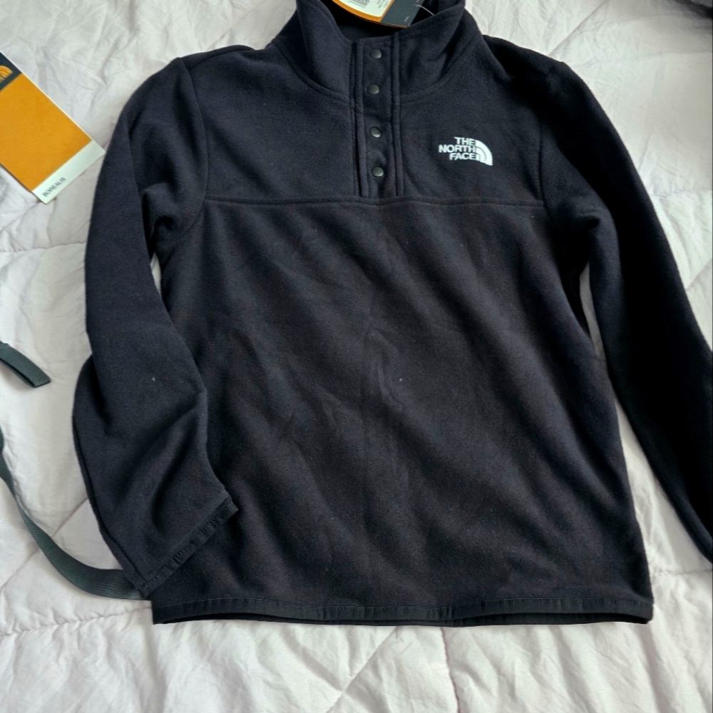 The North Face Youth Black Sweater